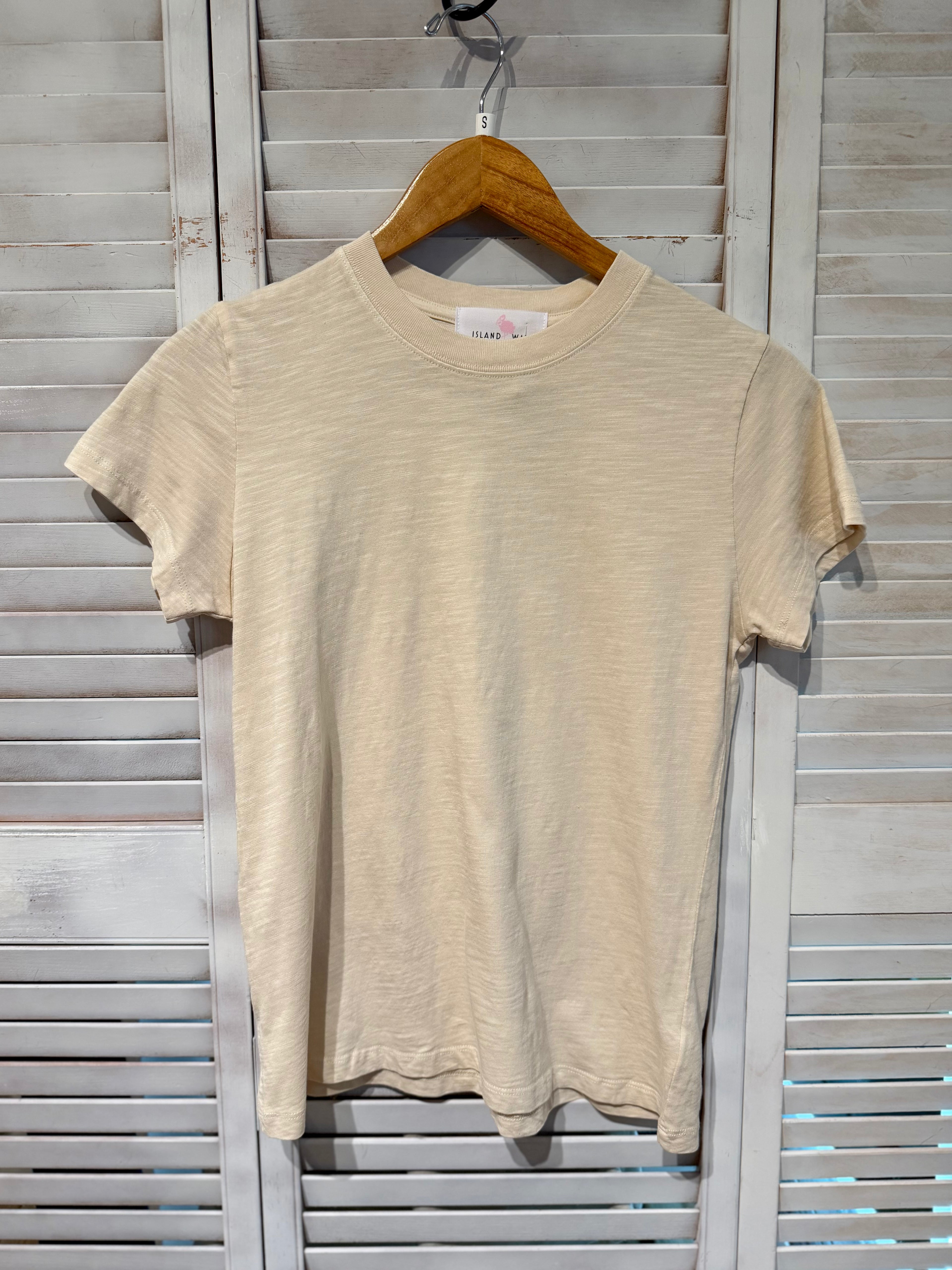 Mia Tee