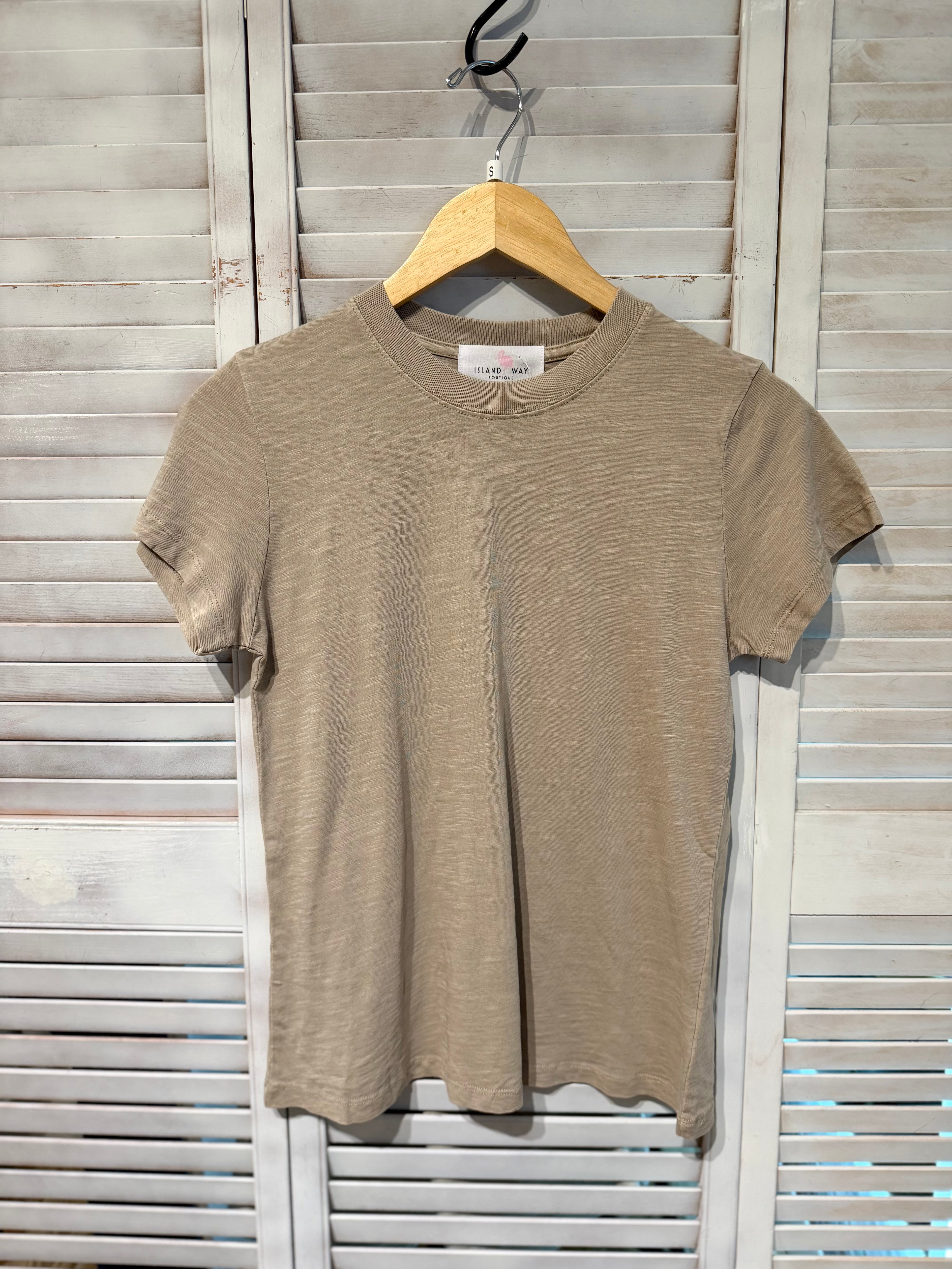 Mia Tee